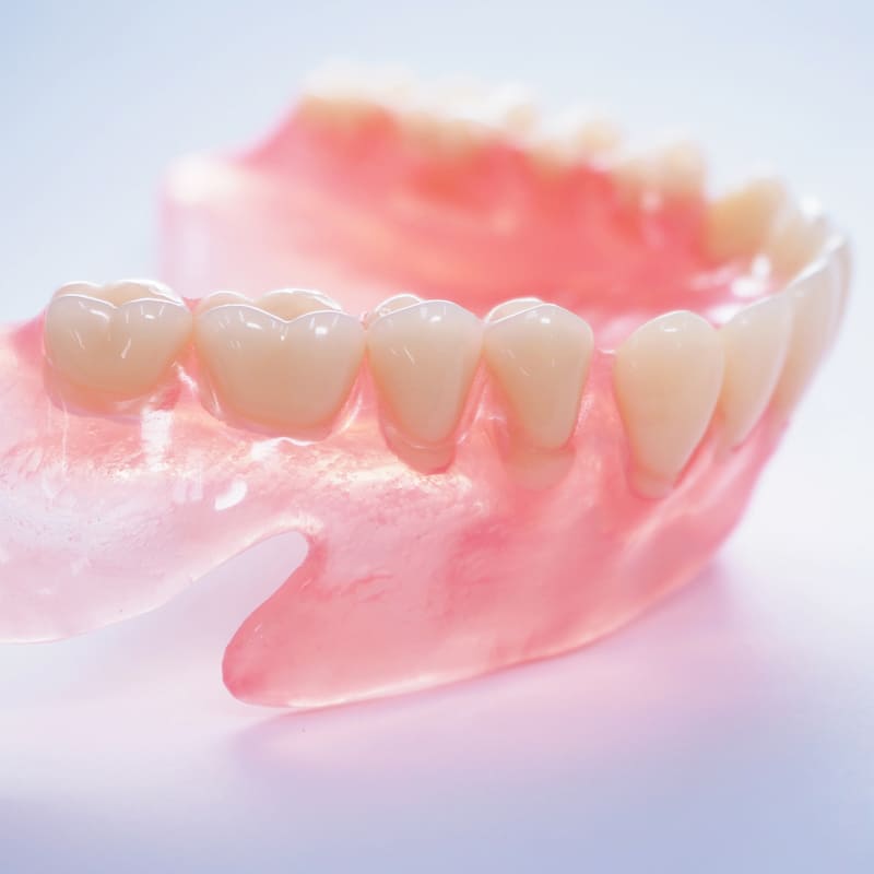 自由診療の入れ歯